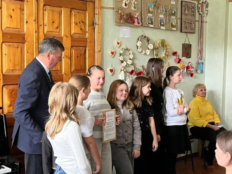 Учні Узинської дитячої школи мистецтв здобули 121 призове місце за рік